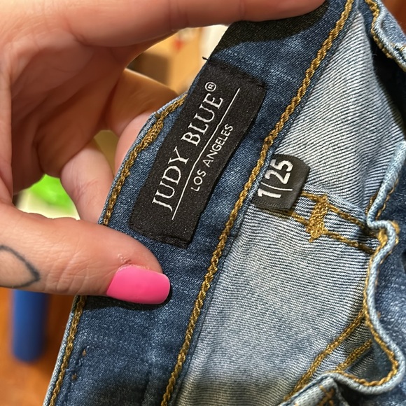 Judy Blue Skinny Jeans Sz 1 (25) - Picture 3 of 10